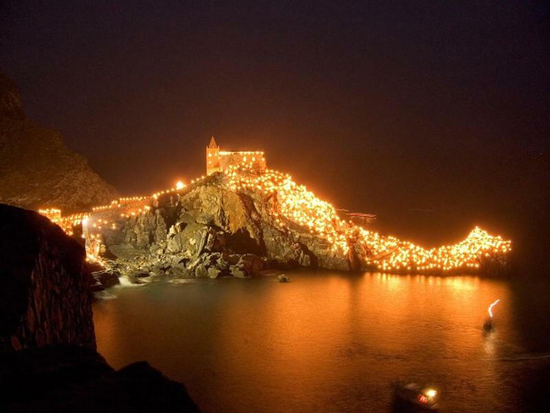 Le Apuane Pension Mezzana  Buitenkant foto