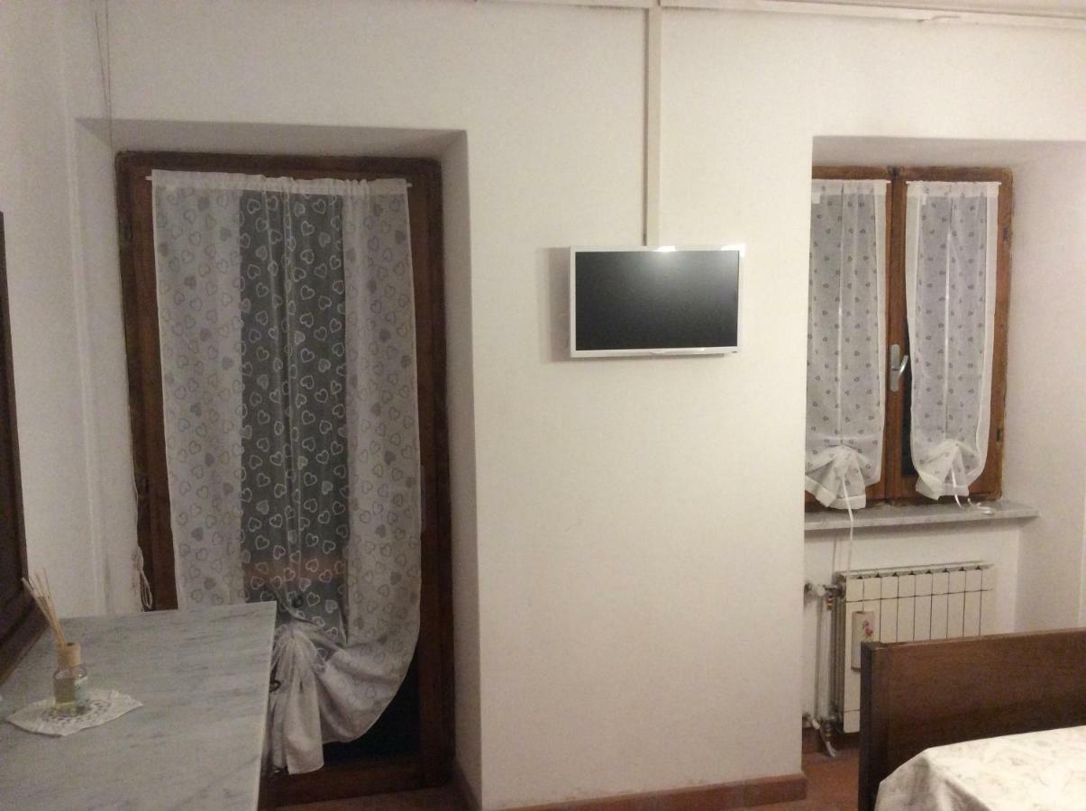 Le Apuane Pension Mezzana  Buitenkant foto